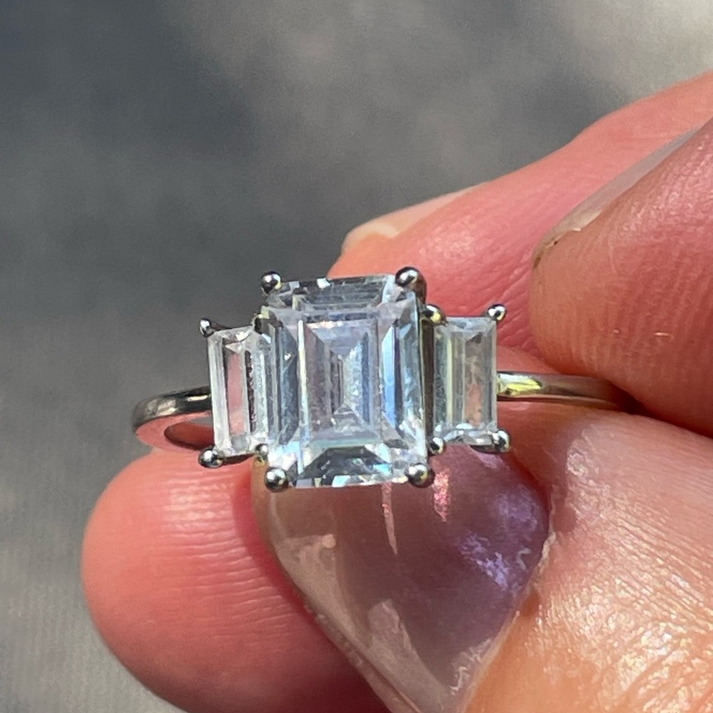 Elegant 925 Silver Trilogy Emerald Cut Three-Stone engagement promise Ring
